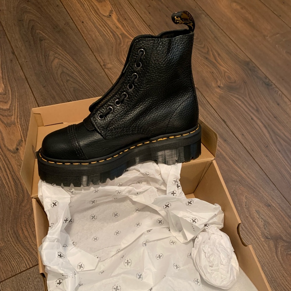 Dr. Martens